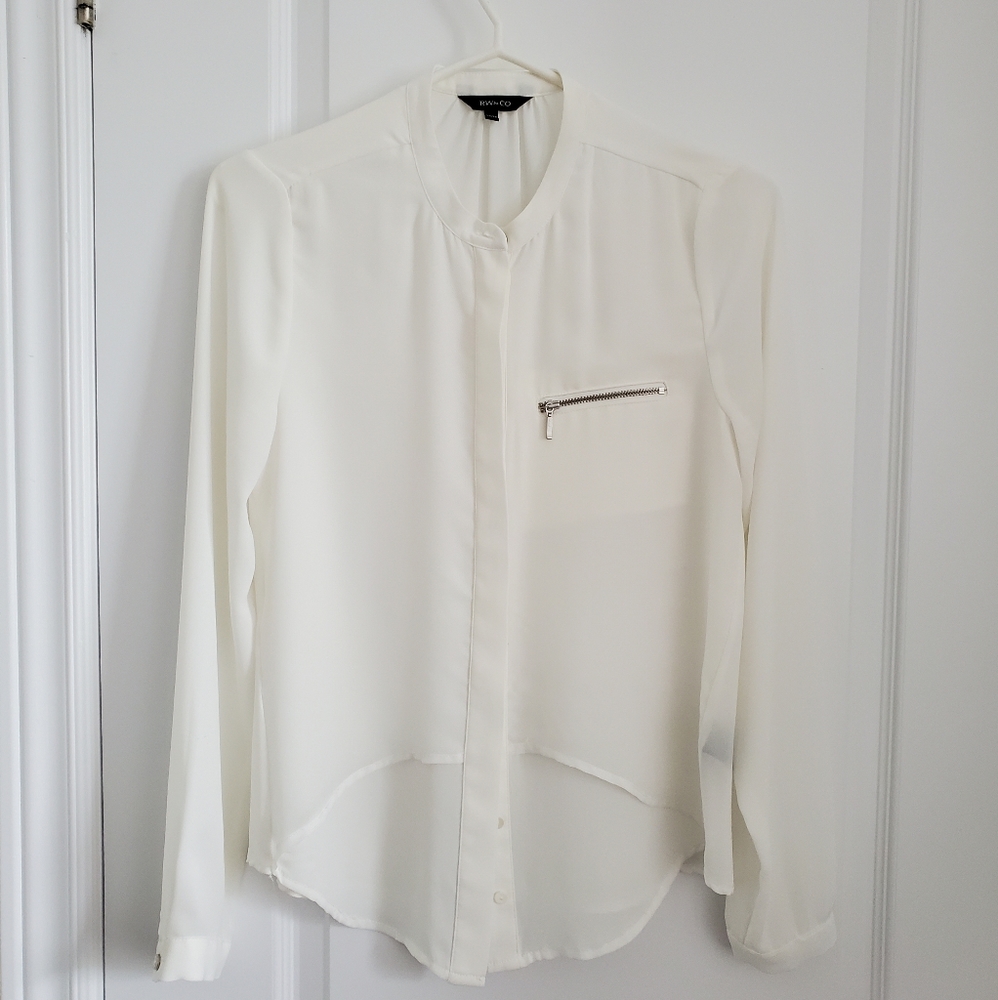 BNWOT RW&CO Button Up Chiffon Blouse.